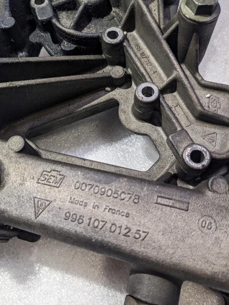 PORSCHE 911 996 ENGINE OIL PUMP HOUSING OEM 99610701257 USED 996BGL