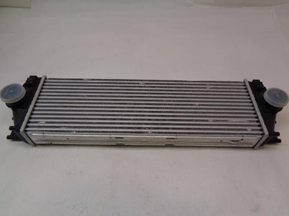 VALEO MERCEDES-BENZ 2006-2009 SPRINTER INTERCOOLER A9065010101 880587WD R8