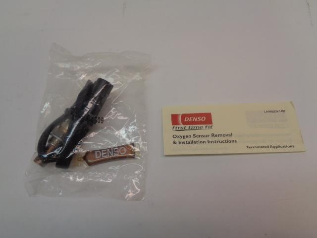 BRAND NEW DENSO FORD LINCOLN  OXYGEN SENSOR 234-4609 R13T4