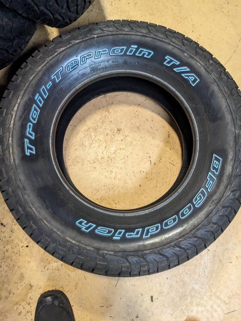 2 BFGOODRICH TRAIL TERRIAN T/A OWL P 255 70 17 112T SL TIRES 01313 CQ2