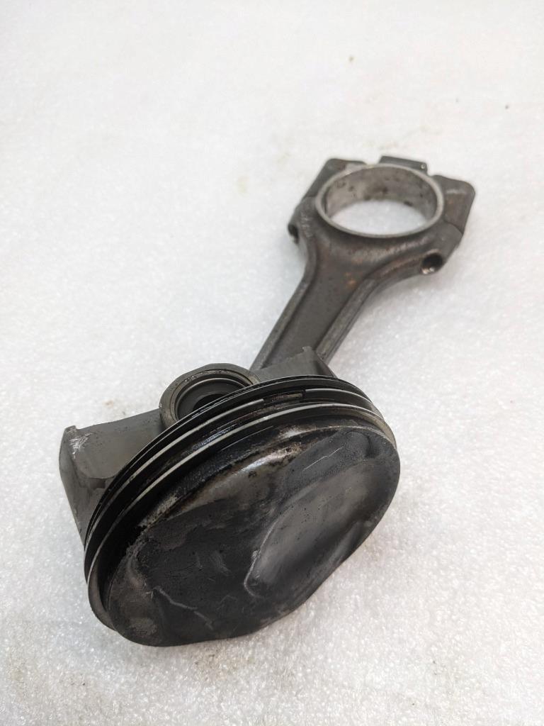 PORSCHE CAYENNE PISTON CONNECTING ROD #3 (CRACKED) 9461191R USED R24