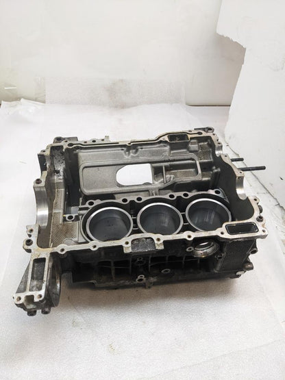 PORSCHE 911/996 RIGHT SIDE ENGINE BLOCK 9961011690R USED B2
