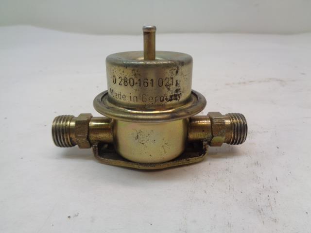 BOSCH FUEL PRESSURE DAMPER FOR PORSCHE 911&928 0 280 161 021 USED R24T3