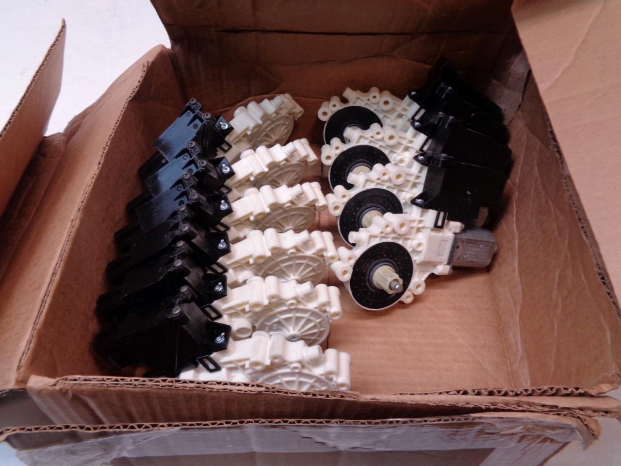 LEFT FRONT DRIVER WINDOW MOTOR FOR 2007-17 FORD EXPIDITION LINCOLN NAVIGATOR R17