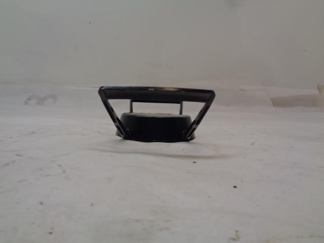 USED PORSCHE 912 911 65-68 STEERING WHEEL HORN BUTTON R21