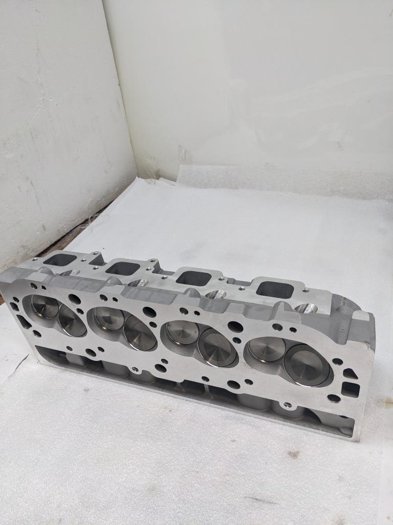 SINGLE CHEVY COMPLETE ASSEMBLED ALUMINUM CYLINDER HEAD CAMBER XPC3021 NEW I2