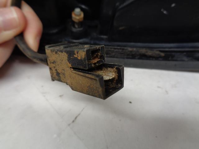 Porsche 944/924 77-91 Tail Light Assembly LEFT USED GENUINE 477-945-213 R25T7