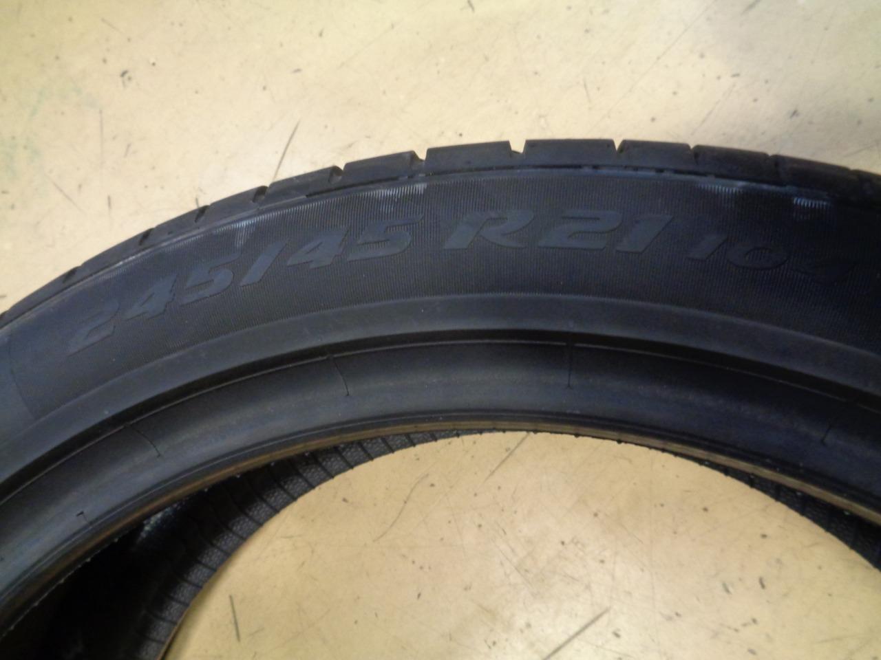1 NEW OLD STOCK PIRELLI PZERO (J LR) W/FOAM 245 45 21 104Y TIRE 3520400 CQ2