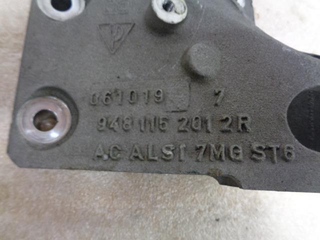 GENUINE USED PORSCHE ENGINE BRACKET 948 115 201 2R 2007-10 CAYENNE 4.8L R31T3