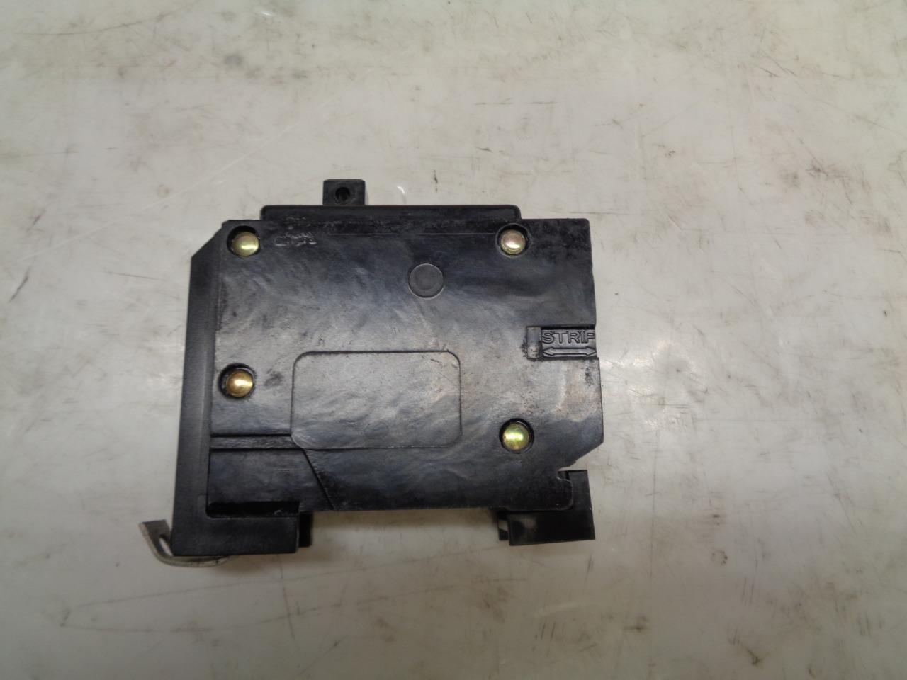 NEW EATON MOLDED CASE BOLT-ON BREAKER 1 POLE GHQ1020, 20 AMPS, 277 VOLTS R4