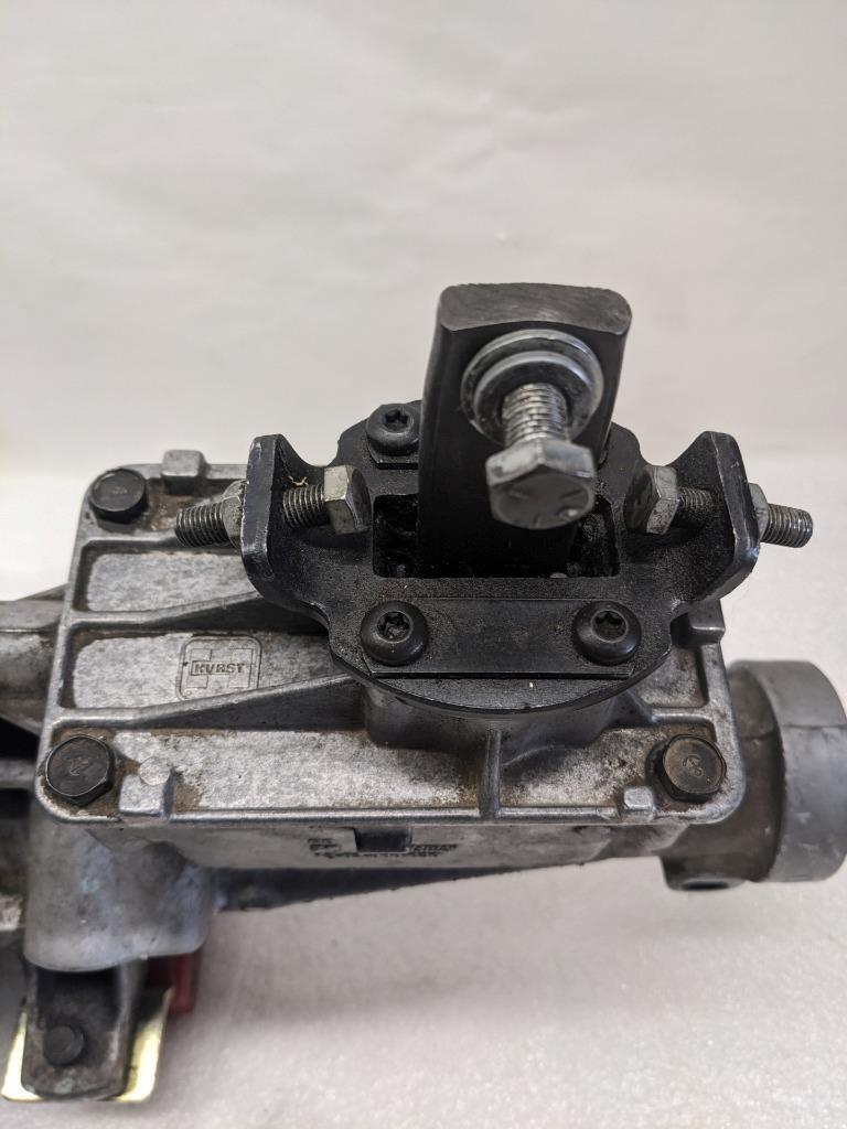 BORGWARNER F3ZR7003AA 5-SPEED T5 MANUAL TRANSMISSION FOR 1993 MUSTANG USED BSRG1