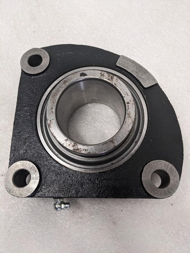 KBZ F3DX214 PILLOW BLOCK 3 BOLT NEW R27