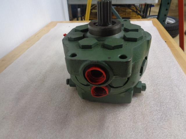 JOHN DEERE ROPVJG1005304 HYDRAULIC MOTOR/PUMP (UNKNOWN FITMENT) BSRG6