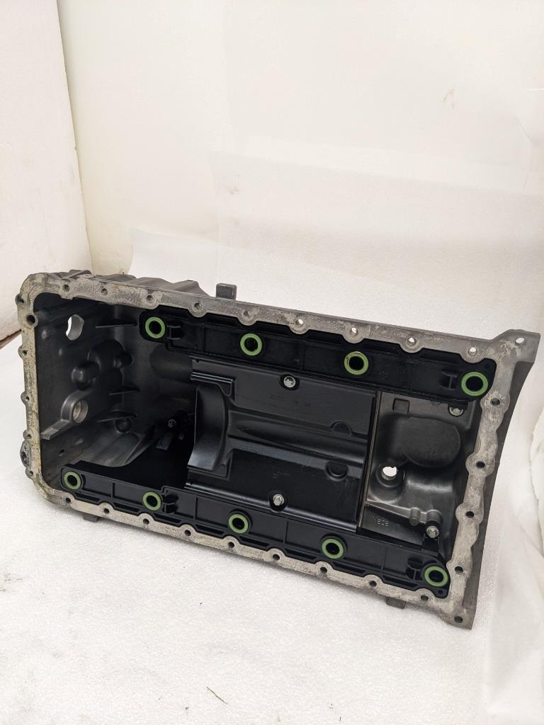 2003-2006 PORSCHE CAYENNE 4.5 LOWER ENGINE OIL PAN 9481071406R USED R24