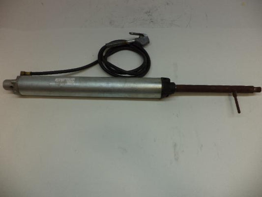 MILTON PNEUMATIC CYLINDER W/250 PSI HOSE TRIGGER