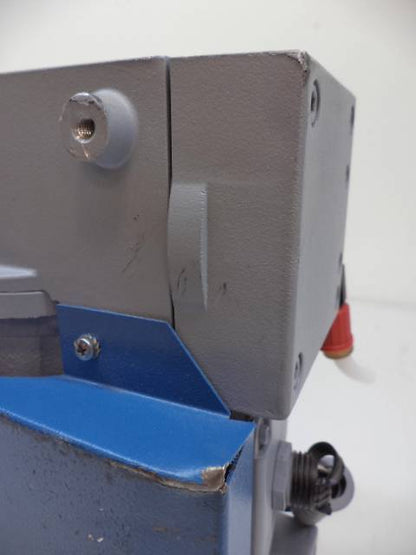 VACUUBRAND VACUUM PUMP UNIT PC201 DRY CHEMISTRY R33