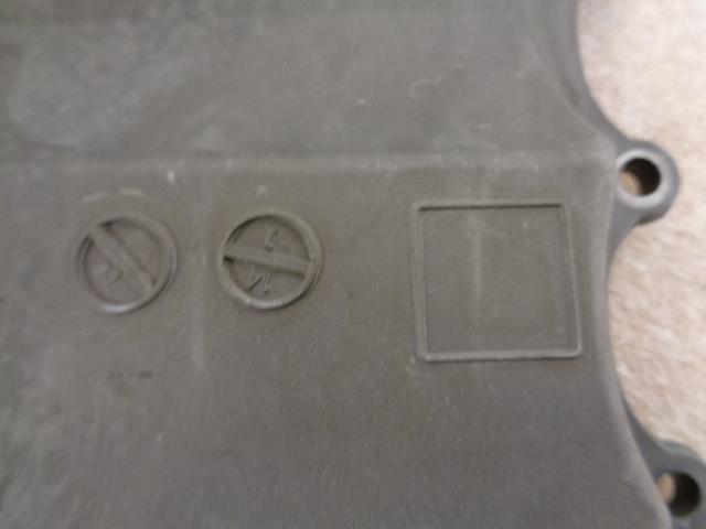 GENUINE USED PORSCHE 948 107 155 1R LOWER ENGINE OIL PAN 2008 CAYENNE 4.8L R31T1