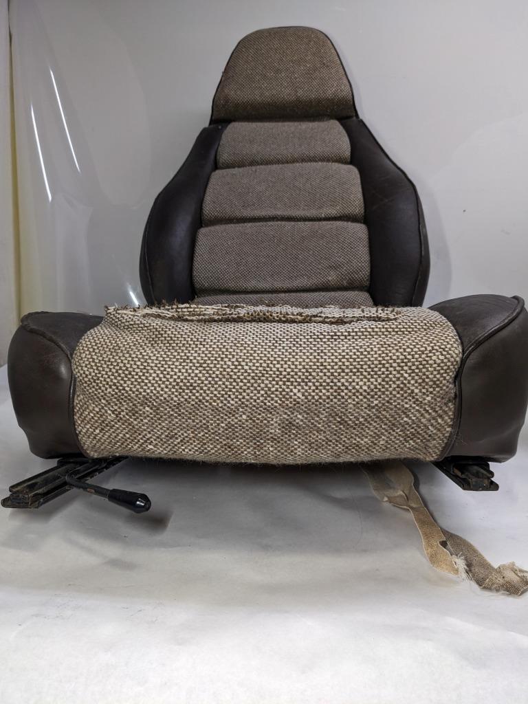 PORSCHE 1981 998 BROWN RECLINING MANUAL SEAT FOR PORSCHE (RIGHT) USED B2
