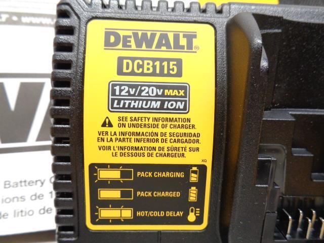 NEW DEWALT 20V MAX XR PREMIUIM LITHIUM-ION 6.0AH 4.0AH STARTER KIT DCB246CK R30
