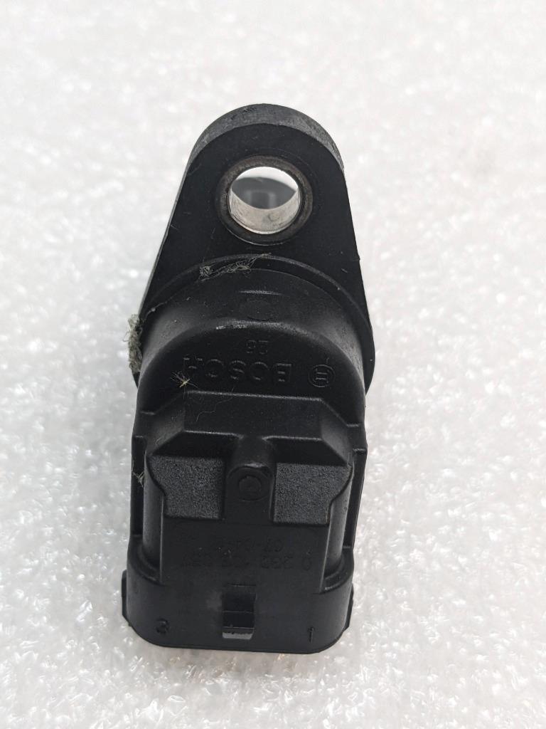 PORSCHE 911/996 PULSE CAMSHAFT CAM POSITION SENSOR 232103057 USED 996BGL2T2