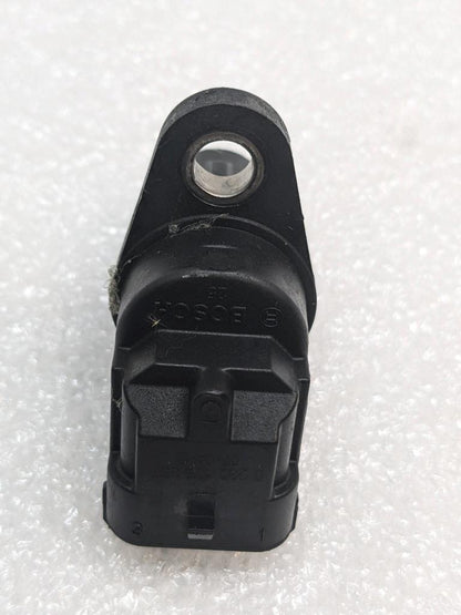 PORSCHE 911/996 PULSE CAMSHAFT CAM POSITION SENSOR 232103057 USED 996BGL2T2