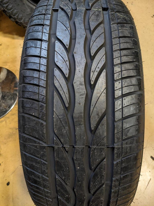 LEAO LIONSPORT UHP P 245 50 20 102V SL TIRE 221013148 AQ4