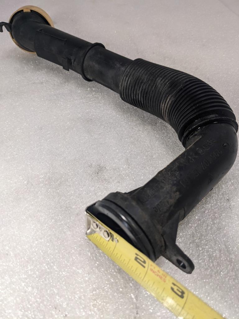 PORSCHE 996 997 OIL FILLER PIPE HOSE W CRANKCASE O-RING 99610715061 USED 996BGL