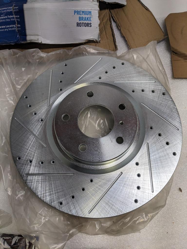 INCOMPLETE DETROIT AXLE S-31476 PAIR FRONT DRILLED SLOTTED ROTOR KIT NEW R6