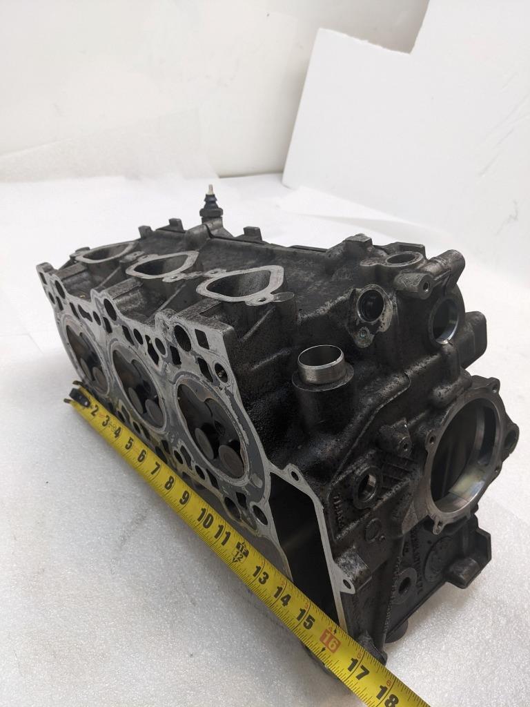 PORSCHE 911/996 CYLINDER HEAD ASSEMBLY W COVER 9961046710R SR: 51468 USED 996GL2