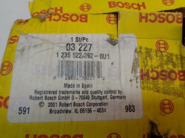 NEW BOSCH '86-'91 MERCEDES-BENZ DISTRIBUTOR CAP 1 235 522 392 R13T2