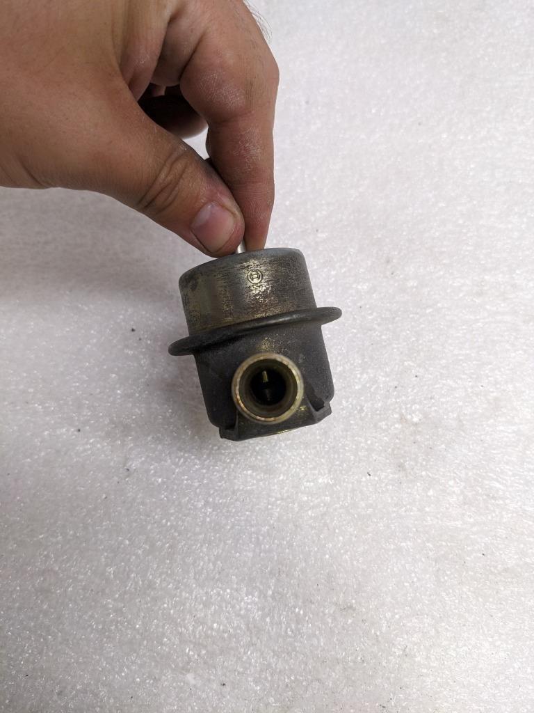 BOSCH 0280161021 FUEL PRESSURE DAMPER FOR 84-89 PORSCHE 911 C 3.2L H6 USED R20T7