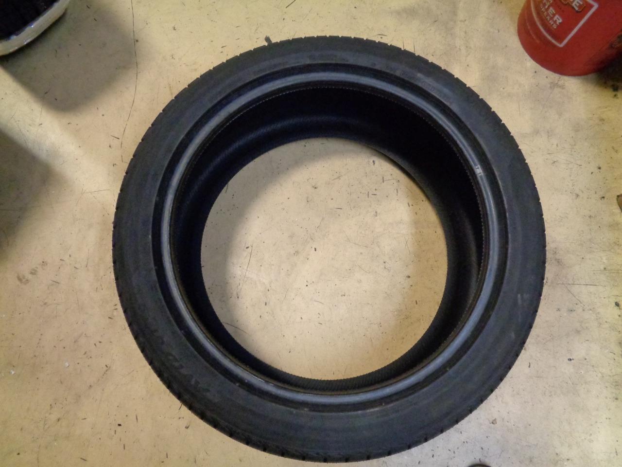 1 NEW BLEMISH TIRE YOKOHAMA AVID GT S35 *NO 285 40 21 109V XL 110193369