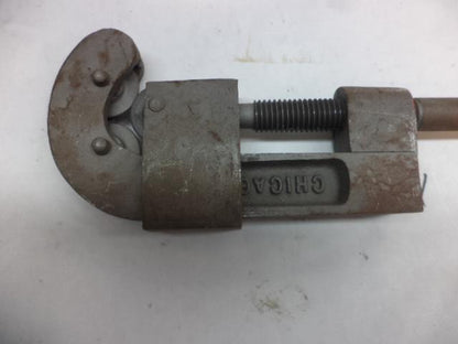 VINTAGE MARK NO. 1 PIPE CUTTER R22T8
