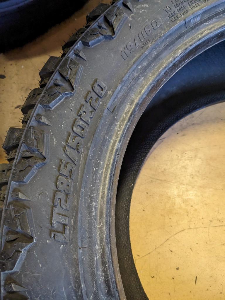 RADAR RENEGADE R/T LT 285 50 20 119/116Q LRE 10PLY TIRE RASYTH0121 CQ2