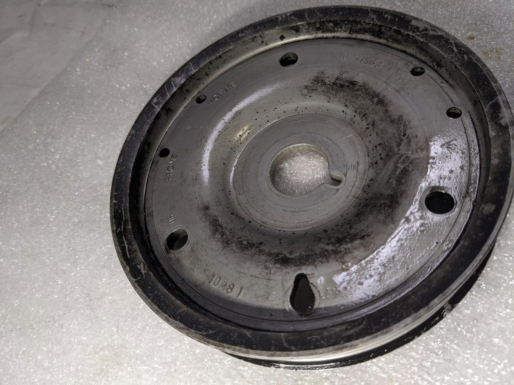 PORSCHE 911/996 3.6L PULLEY/CRANKSHAFT 99610211563 USED 996B.G.L.