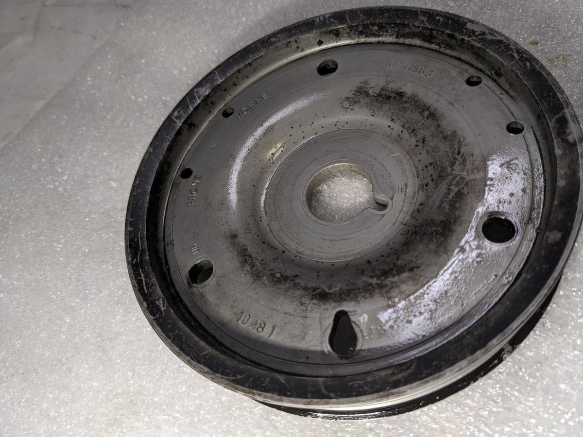 PORSCHE 911/996 3.6L PULLEY/CRANKSHAFT 99610211563 USED 996B.G.L.