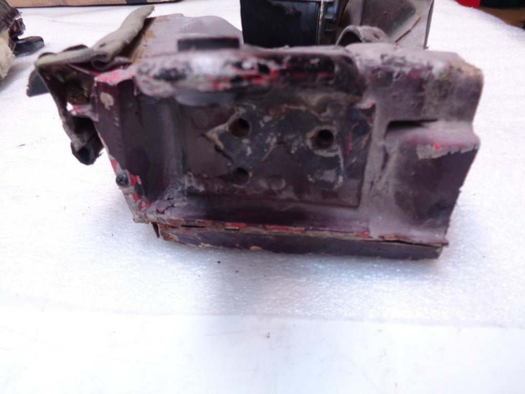 PAIR PORSCHE 911 LATE AIR COOLED CONVERTIBLE TOP MOUNTING ASSEMBLY PIECES R33