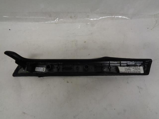 PORSCHE CAYMAN RIGHT SIDE INSIDE DOOR HANDLE COVER TRIM 987 555 572 01 R20
