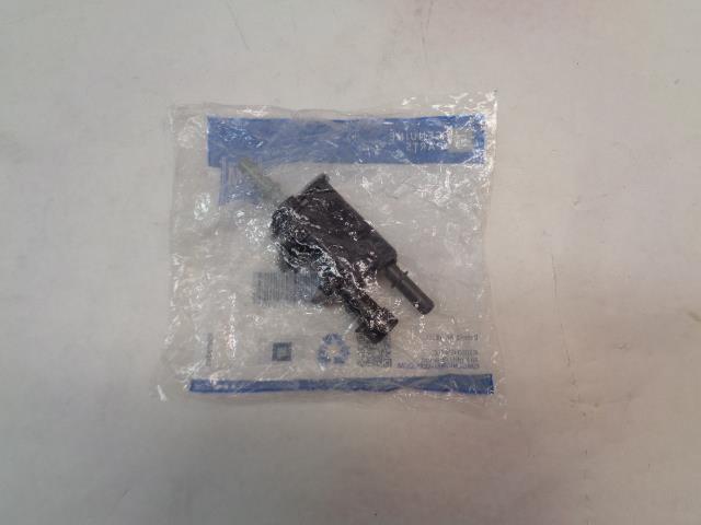 NEW GENUINE VAPOR CANISTER PURGE SOLENOID GM 12597567 R4