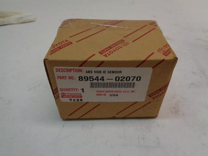 NEW TOYOTA 89544-02070 REAR SPEED SENSOR FITS 08-11' SCION & COROLLA 10' R5