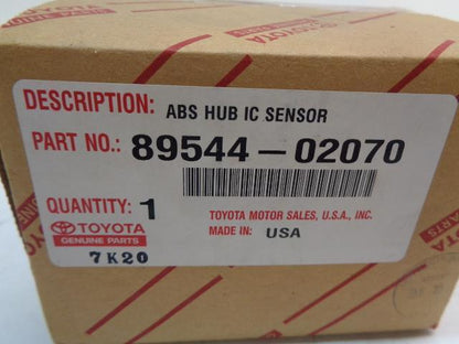 NEW TOYOTA 89544-02070 REAR SPEED SENSOR FITS 08-11' SCION & COROLLA 10' R5