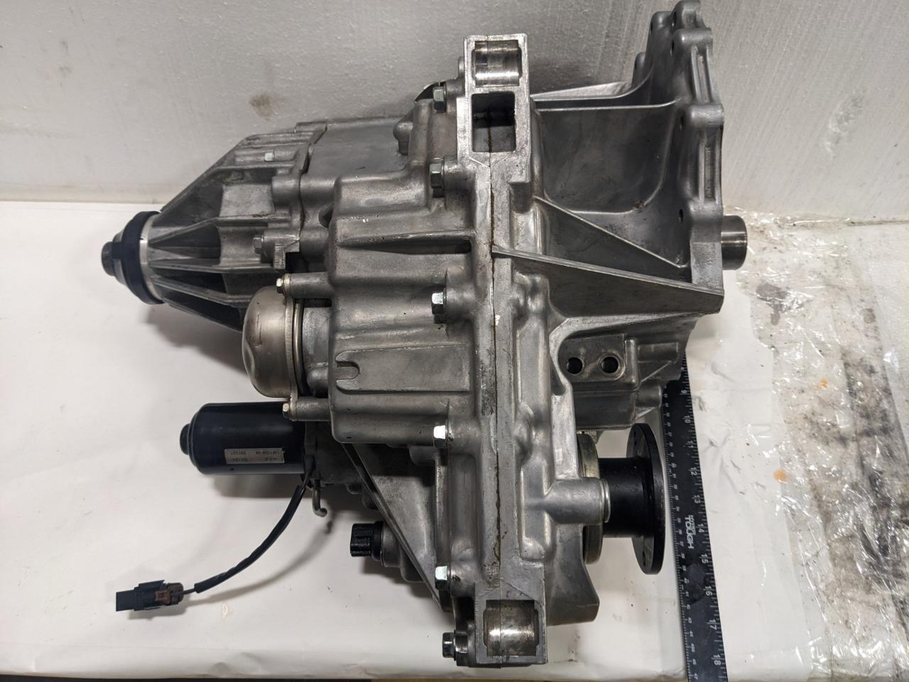 NISSAN ARMADA PATHFINDER 2004-2008 TRANSFER CASE ASSEMBLY 33100-7S110 BSRG1