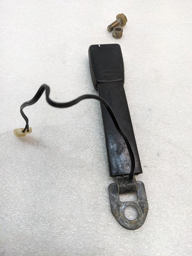 PORSCHE 92880318306 LEFT SEAT BELT BUCKLE FOR 1974-1985 PORSCHE 928 USED R25T7