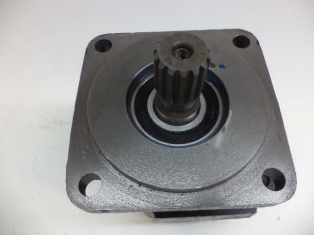 NEW CASE AGRICULTURE PARKER HYDRAULIC MOTOR GEAR PUMP 00409411 4BOLT FLNG 14 SPL