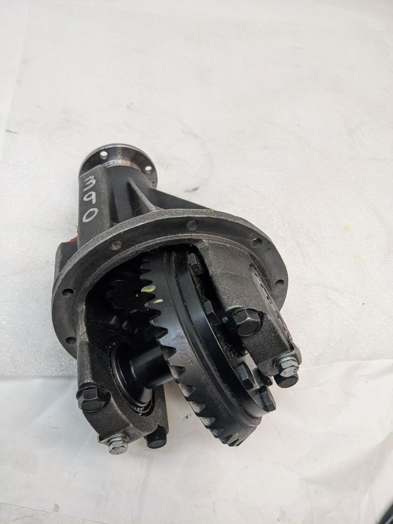INEX DIFFERENTIAL 3.9 GR 23 SPLINE 39 RING 10 PINION USED R14