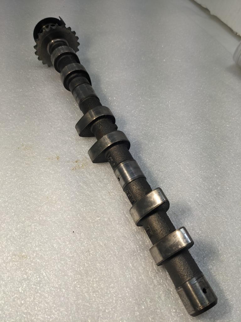 PORSCHE 996 BOXSTER CAMSHAFT 21-SPLINE 99622186815 USED 996B.G.L.2T1