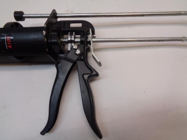 1 NOS RED HEAD ADHESIVE DISPENSER A102 R22T8