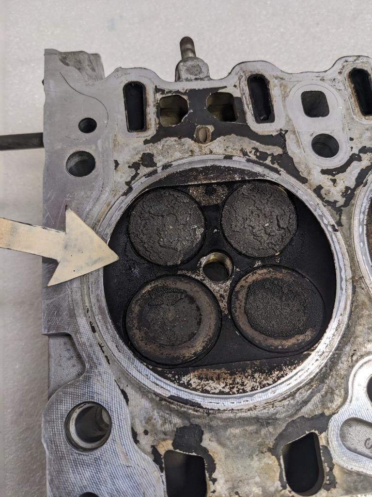 PORSCHE 948104104 LEFT ENGINE CYLINDER HEAD FOR 03-06 CAYENNE 4.5L USED #2 I2