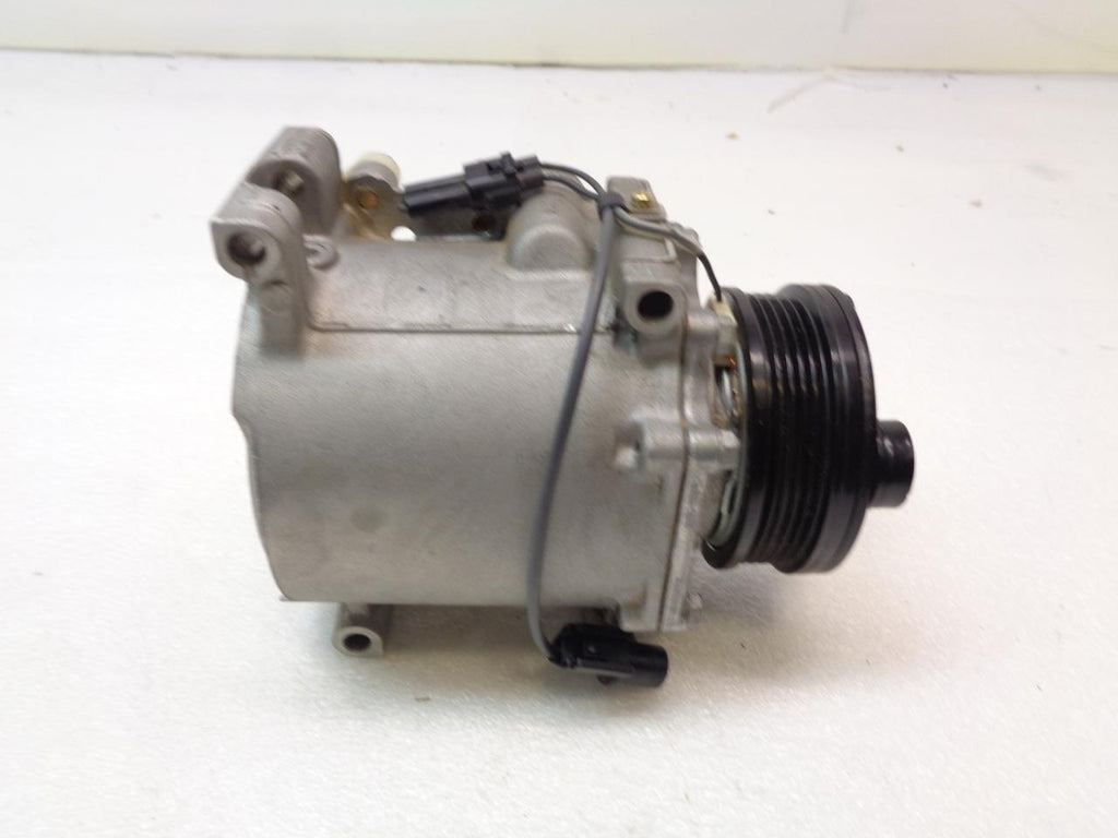 NEW MITSUBISHI AKC200A205 AC COMPRESSOR FITS MITSUBISHI ASPIRE & GALANT R2