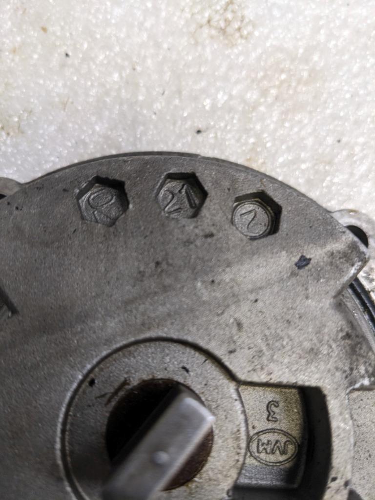 PORSCHE BOXSTER 987 05-08  SECONDARY OIL PUMP 99710702154 USED 996.B.G.L.